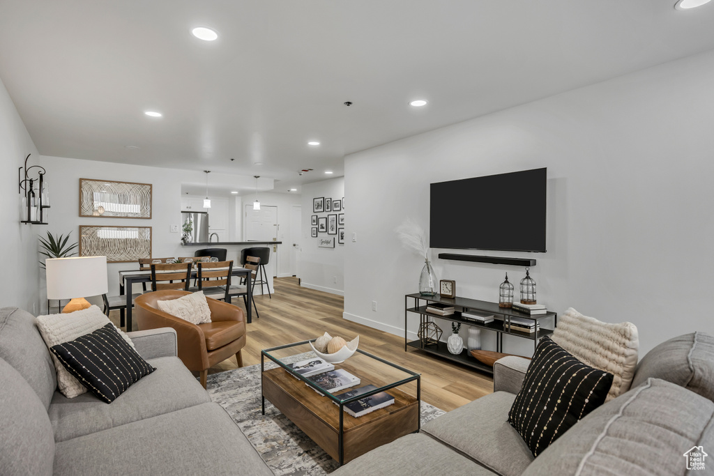 Photo 11 for MLS #2107781 at 44 W Broadway #704