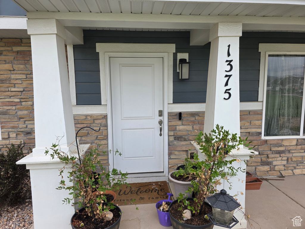 Photo 3 for MLS #2107791 at 1375 S Oakdale Dr