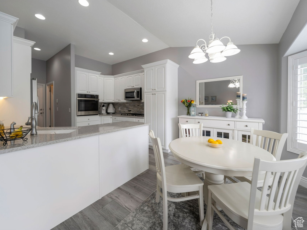 Photo 8 for MLS #2107793 at 135 E Station St