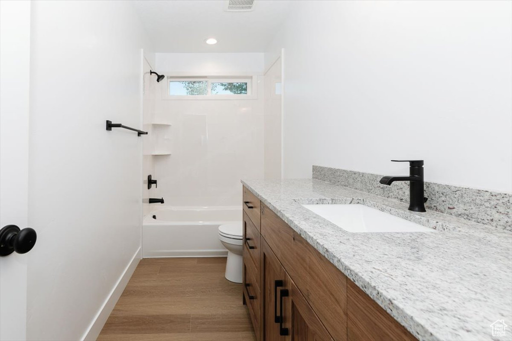 615 DOVER CIR Providence, UT 84332