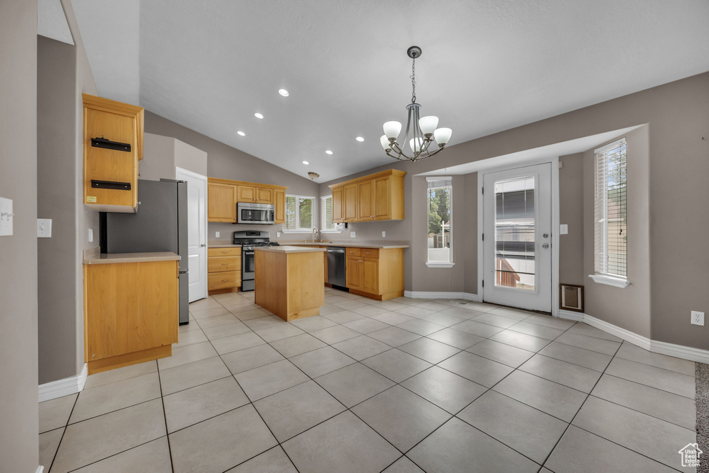 Photo 10 for MLS #2107828 at 2453 W Goldenpointe Way