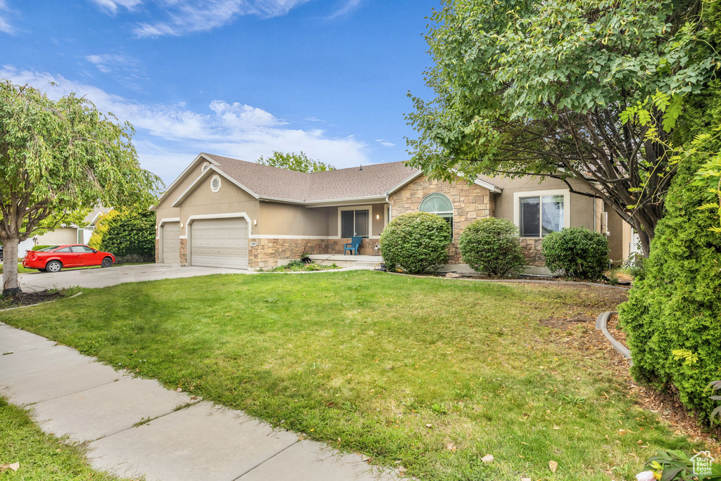 Photo 4 for MLS #2107828 at 2453 W Goldenpointe Way