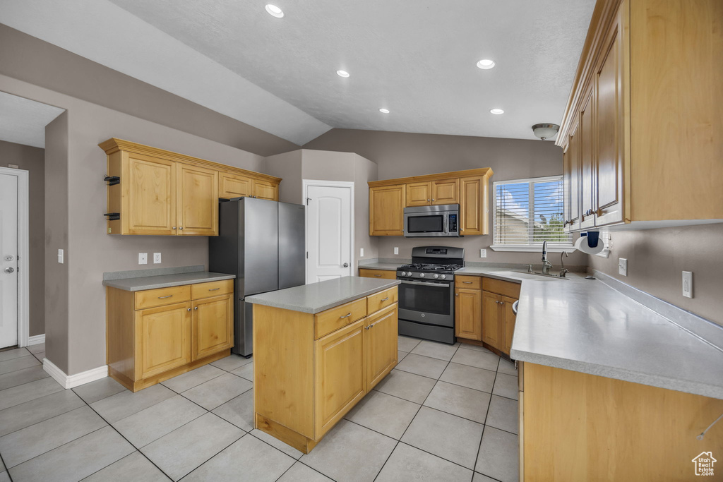 Photo 12 for MLS #2107828 at 2453 W Goldenpointe Way