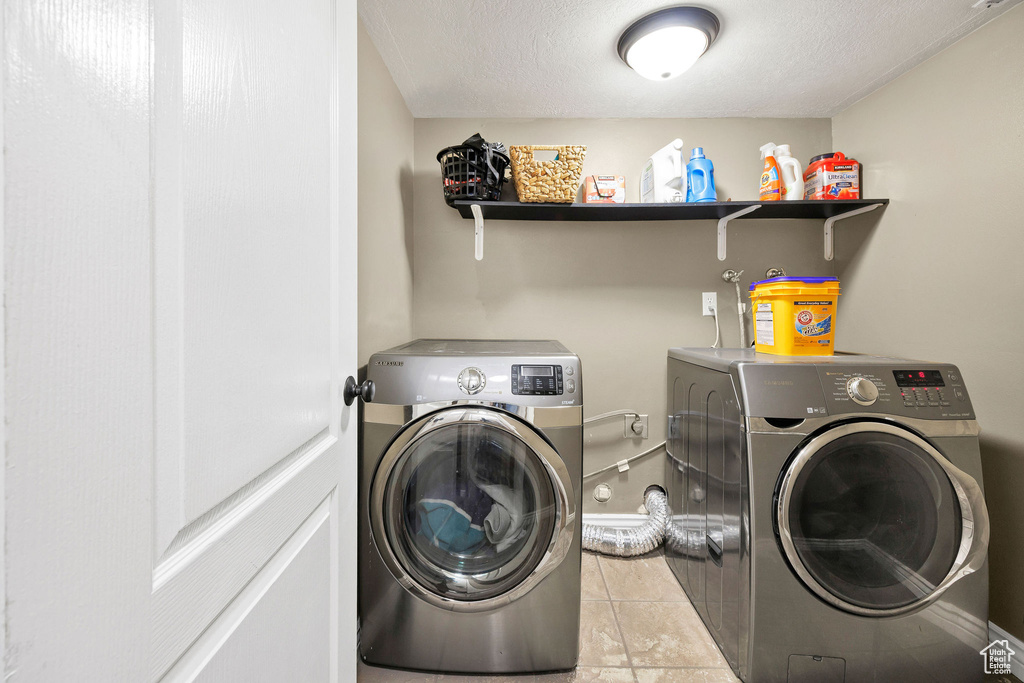 Photo 29 for MLS #2107829 at 74 Canterbury Cir