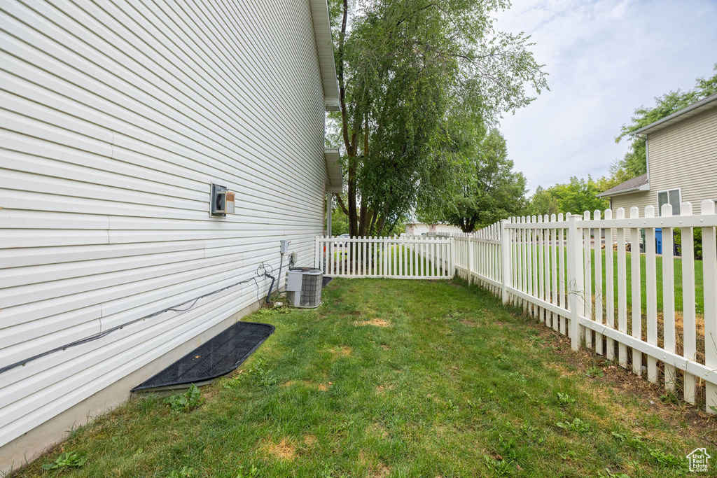 Photo 35 for MLS #2107829 at 74 Canterbury Cir
