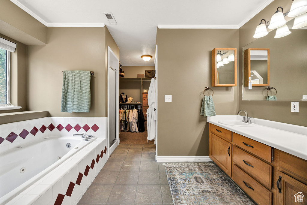 Photo 17 for MLS #2107829 at 74 Canterbury Cir