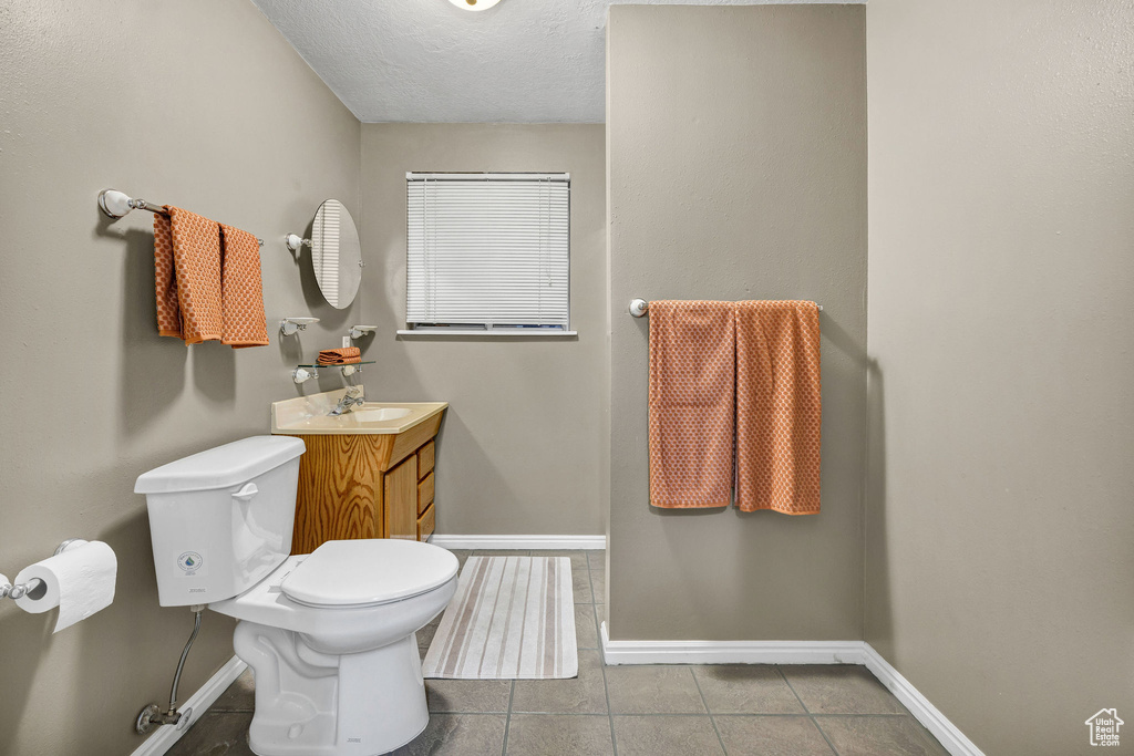 Photo 28 for MLS #2107829 at 74 Canterbury Cir