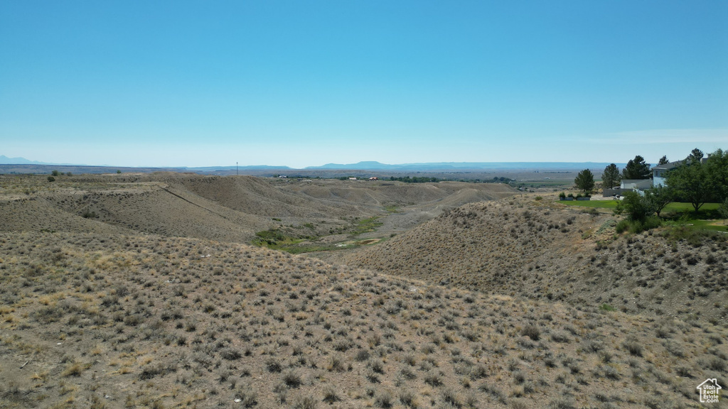 1403  CACTUS CIR Wellington, UT 84542