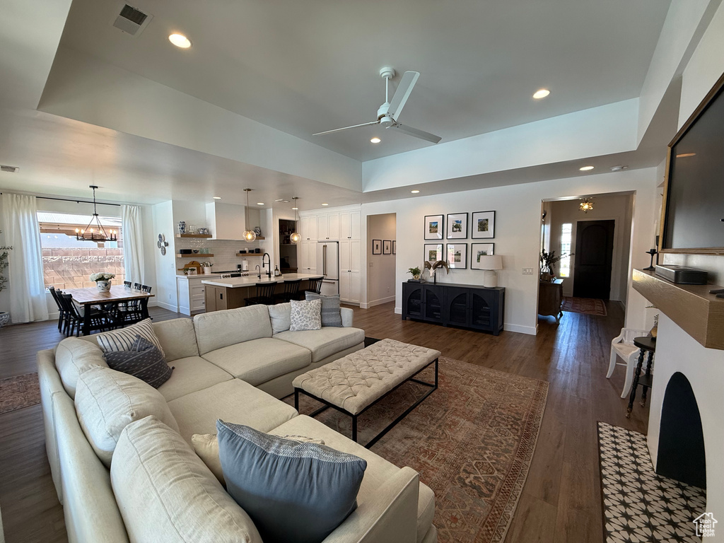 2393 W ZINFANDEL DR St George, UT 84770