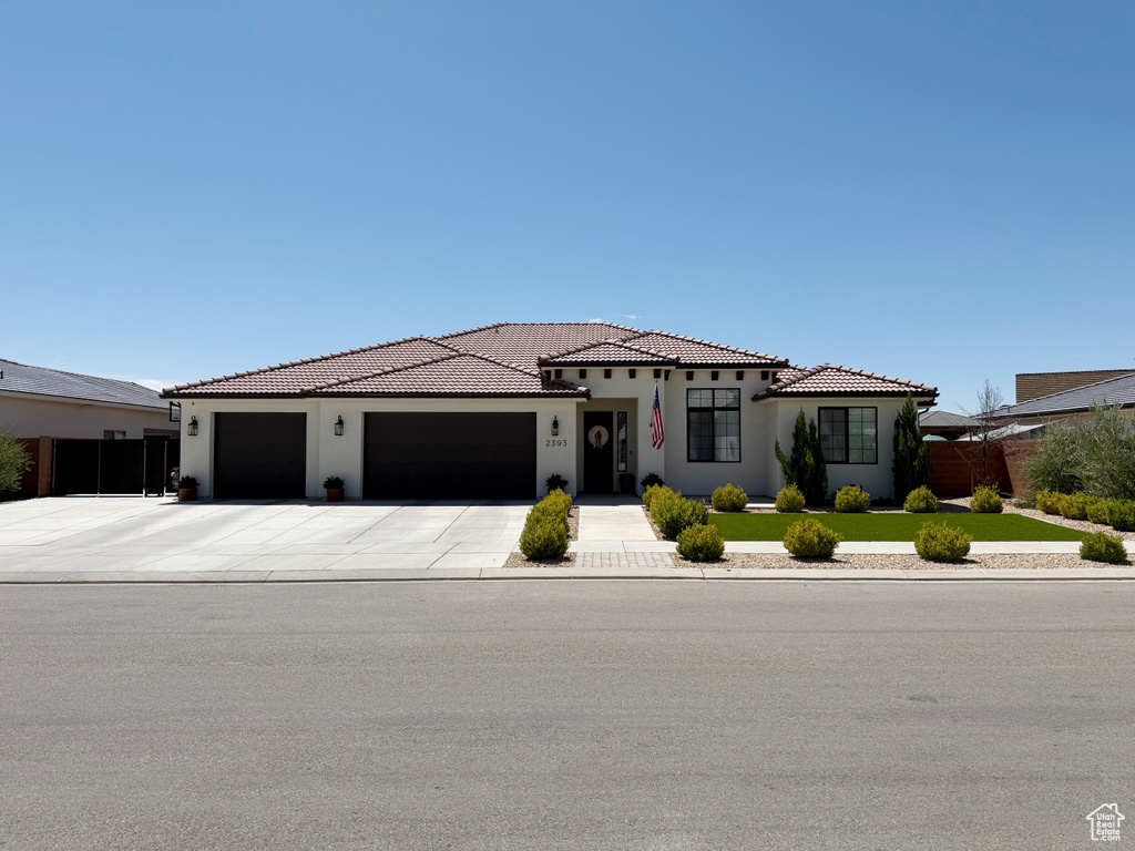 2393 W ZINFANDEL DR St George, UT 84770