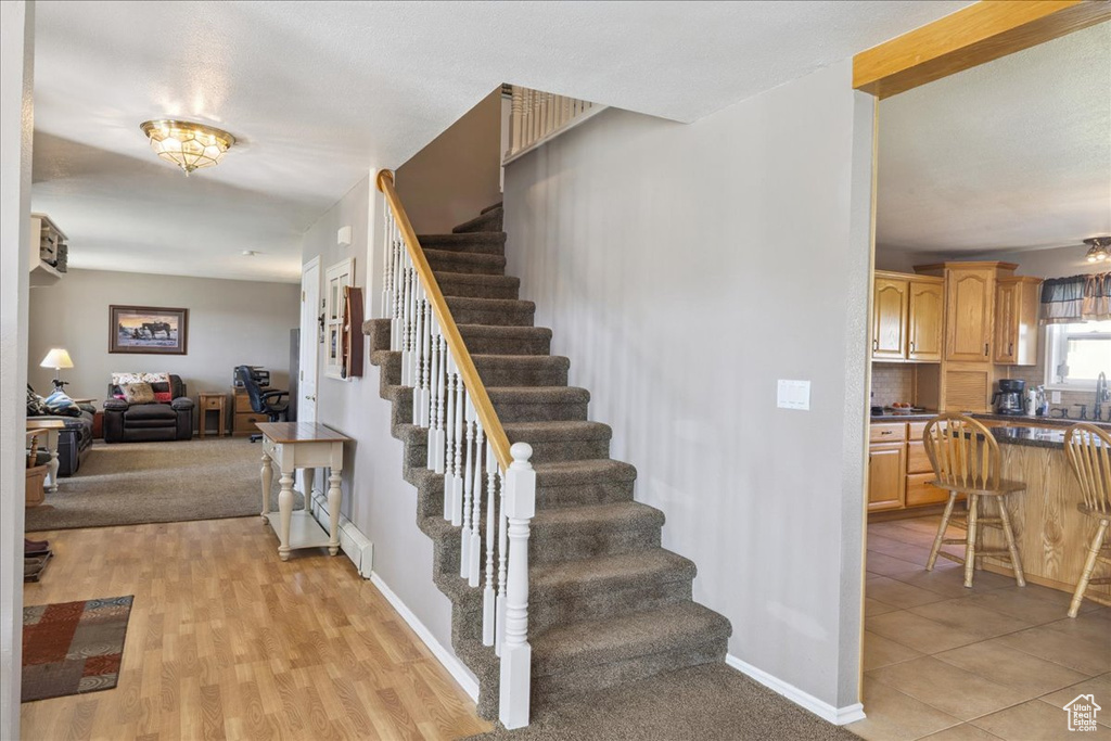 Photo 7 for MLS #2107839 at 66 Apsen Grove Dr