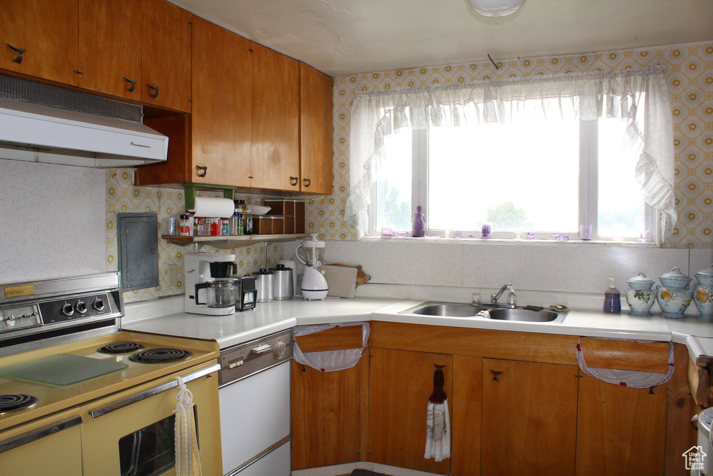 Photo 5 for MLS #2107847 at 22 E Main St