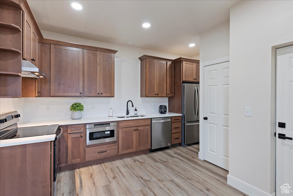 Photo 12 for MLS #2107851 at 275 W 34th St
