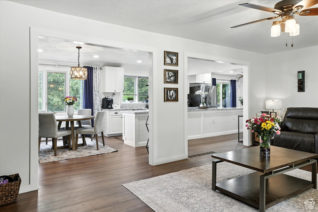 Photo 11 for MLS #2107852 at 2603 E Summerwood Dr