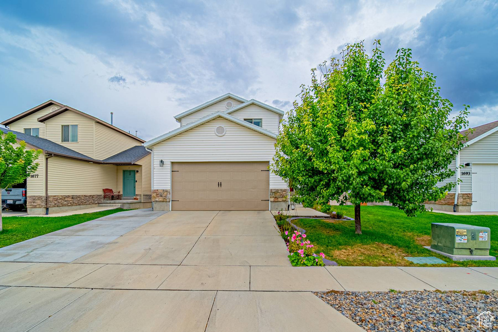 1687 E DOWNWATER ST Eagle Mountain, UT 84005