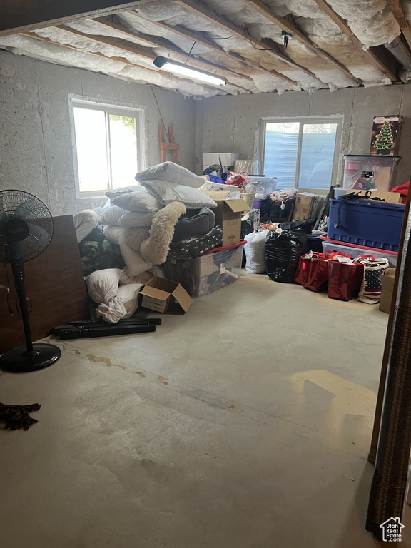 1886 S 1485 W Syracuse, UT 84075