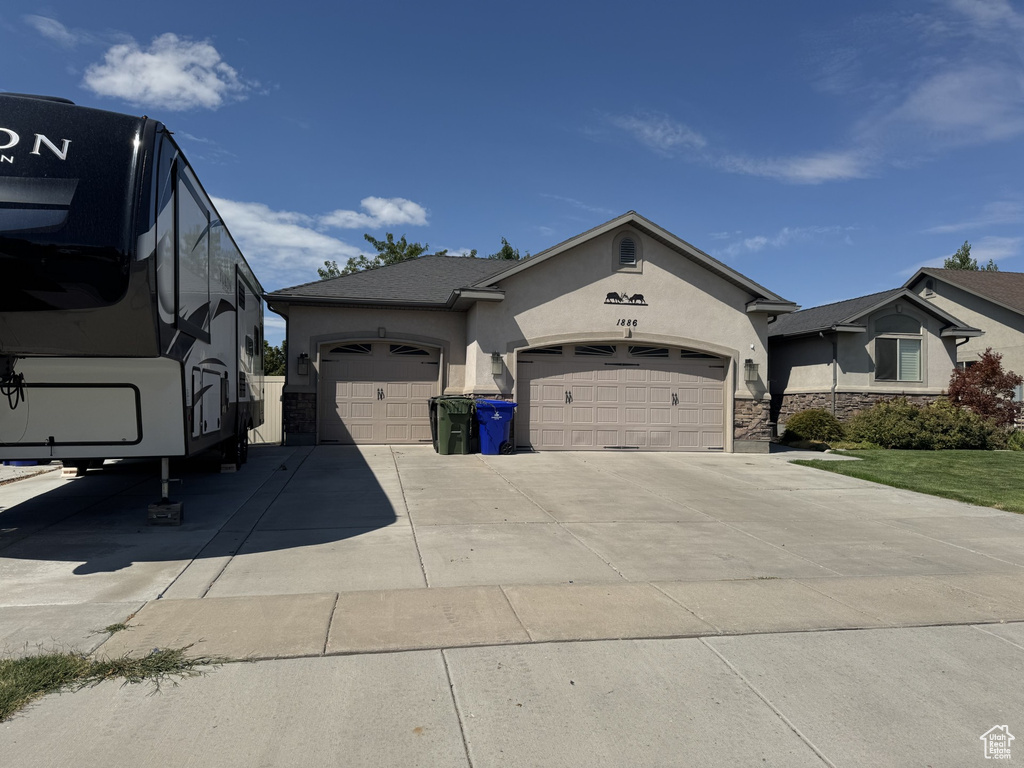1886 S 1485 W Syracuse, UT 84075