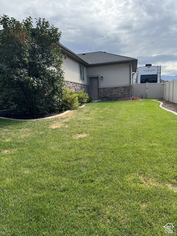 1886 S 1485 W Syracuse, UT 84075