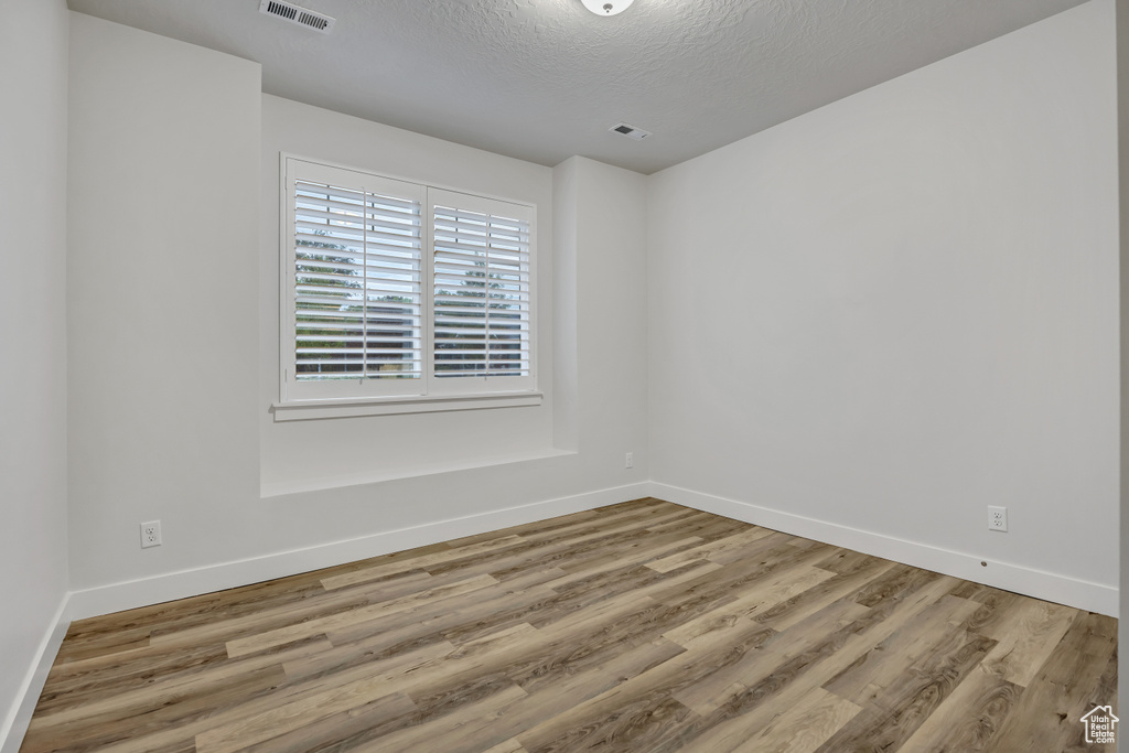 7116 W ADAMO DR West Valley City, UT 84128
