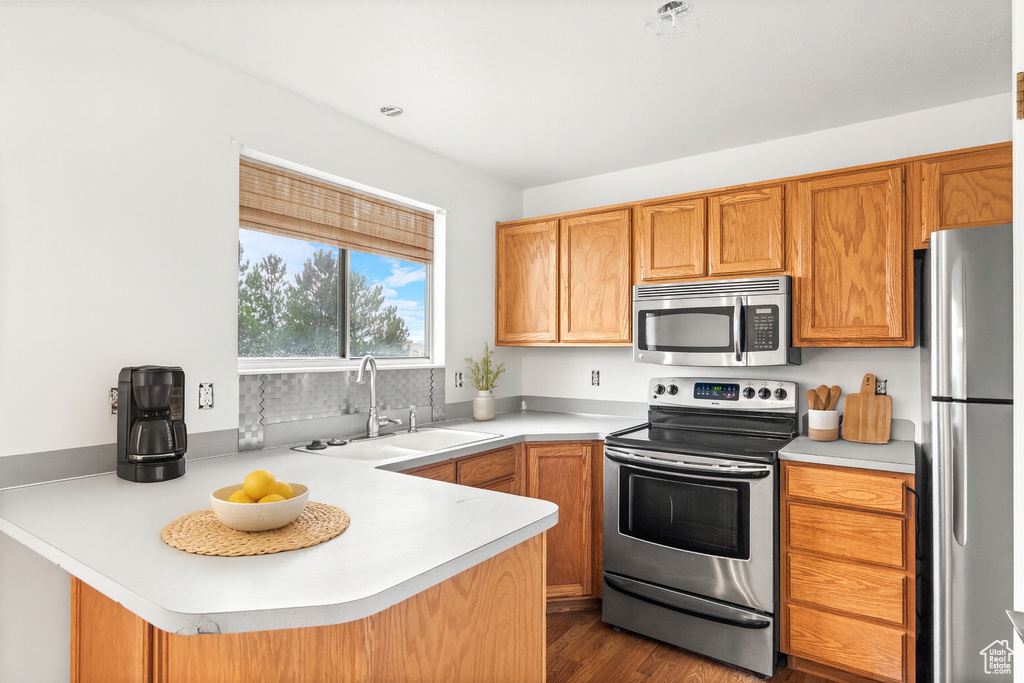 4271 W 5050 S Roy, UT 84067