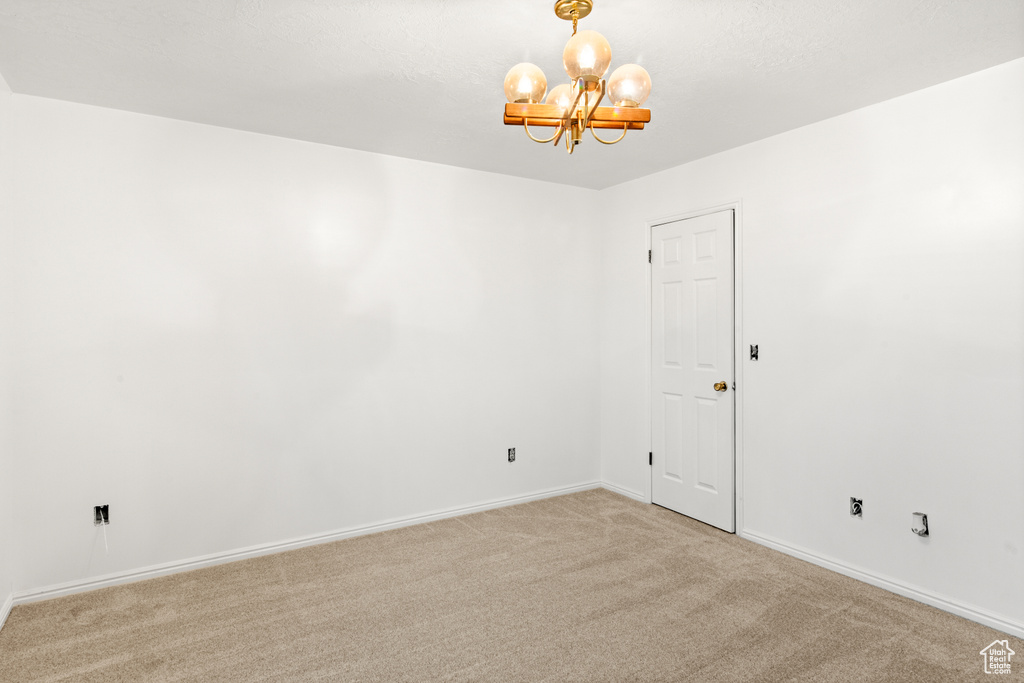 4271 W 5050 S Roy, UT 84067