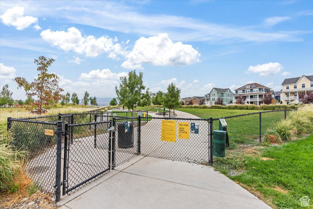 10947 S GRESHAM DR South Jordan, UT 84009
