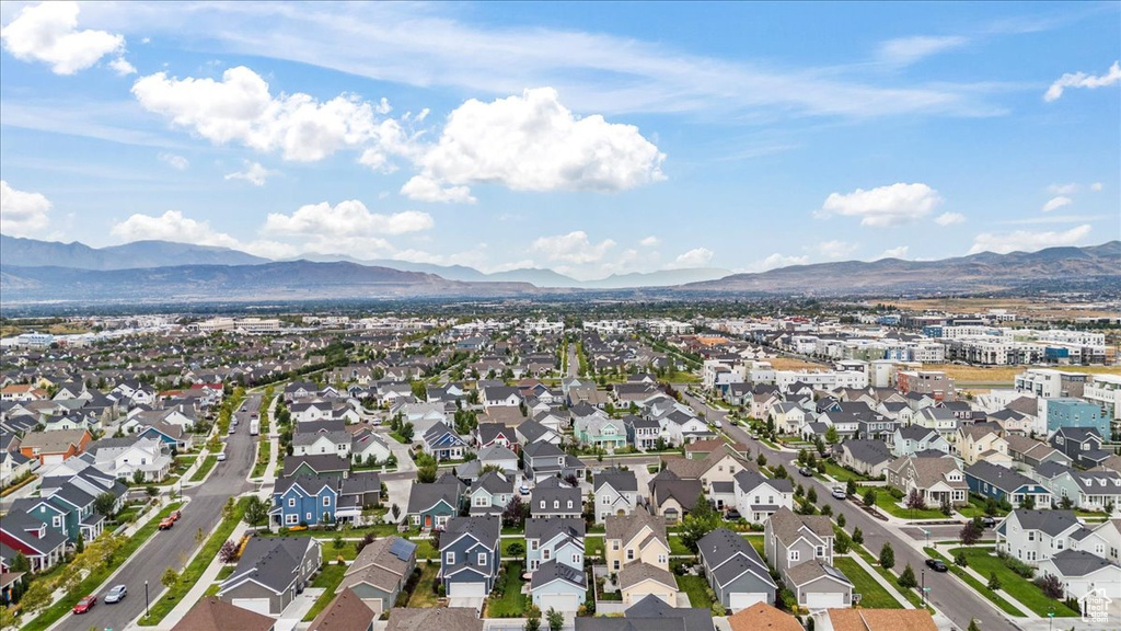 10947 S GRESHAM DR South Jordan, UT 84009
