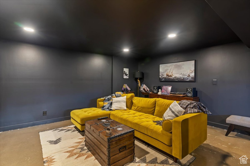 1102 E MANCHESTER RD Kaysville, UT 84037