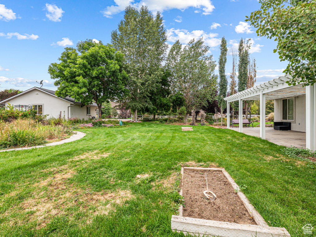 Photo 57 for MLS #2107889 at 605 W Aspen Rd