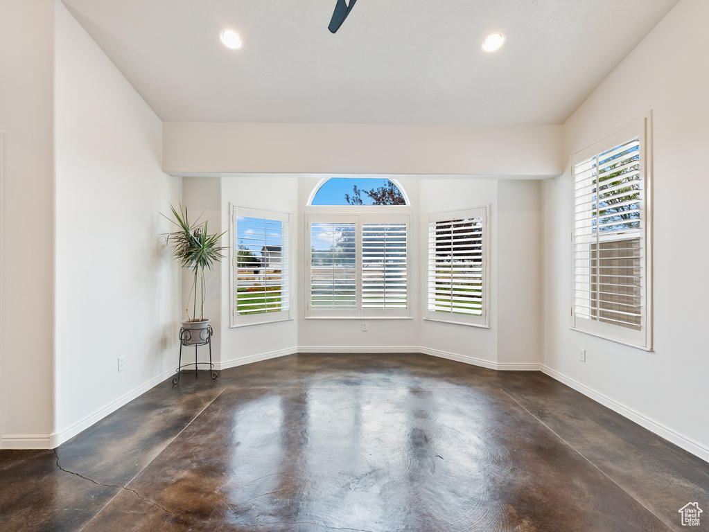 Photo 11 for MLS #2107889 at 605 W Aspen Rd
