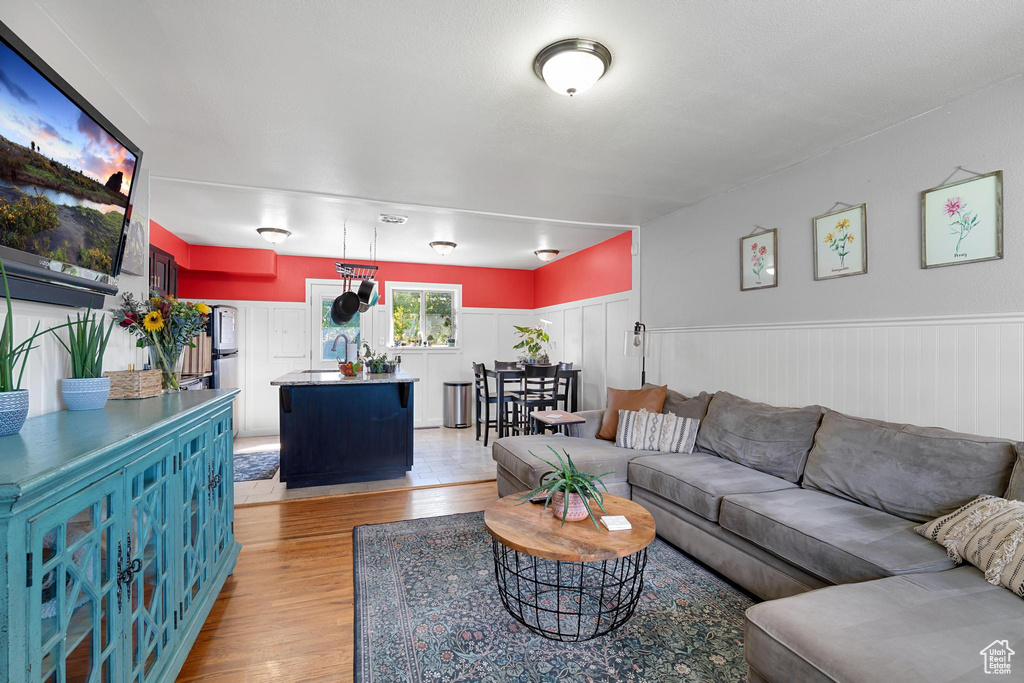 Photo 3 for MLS #2107894 at 1460 E 520 South