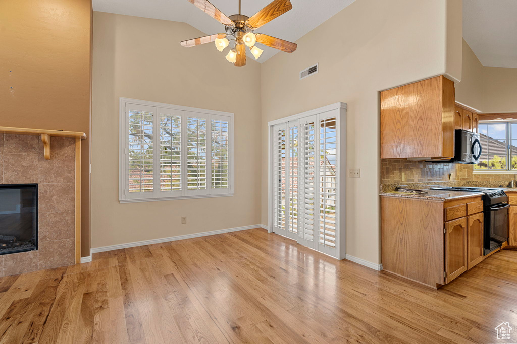 Photo 7 for MLS #2107895 at 439 E Paintbrush Way