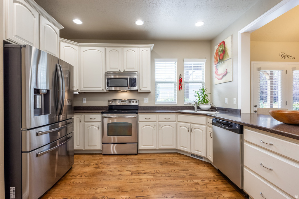 11067 S CASCABEL DR South Jordan, UT 84009