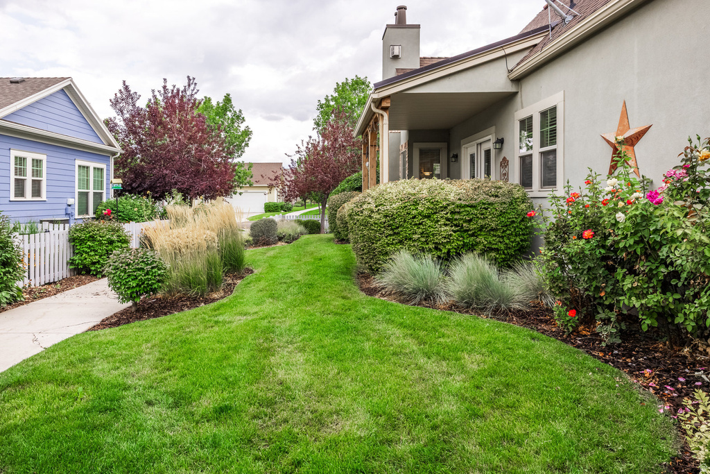 11067 S CASCABEL DR South Jordan, UT 84009