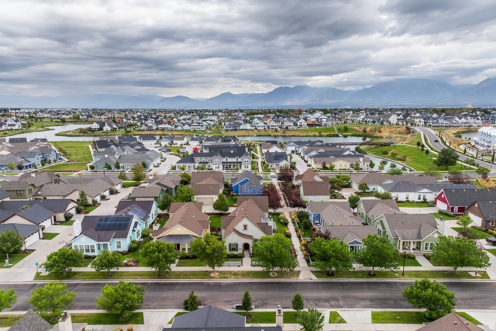 11067 S CASCABEL DR South Jordan, UT 84009