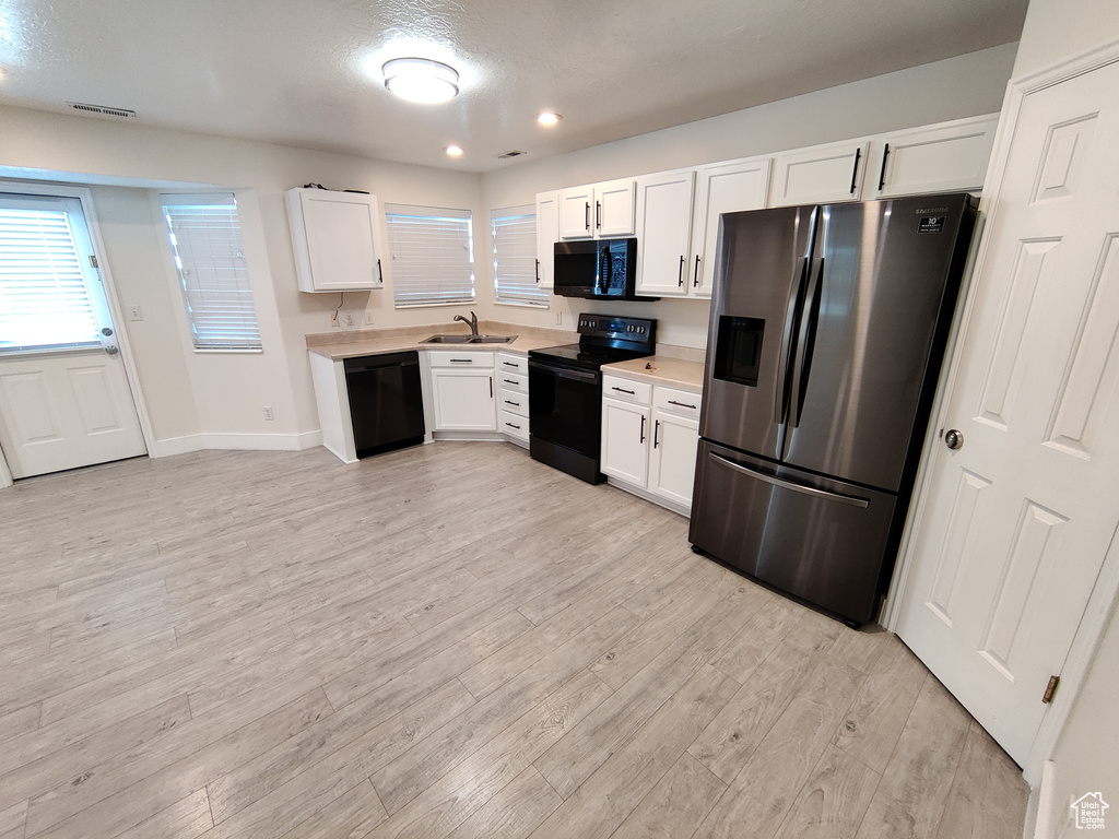 Photo 5 for MLS #2107915 at 455 W Harvest Moon Dr