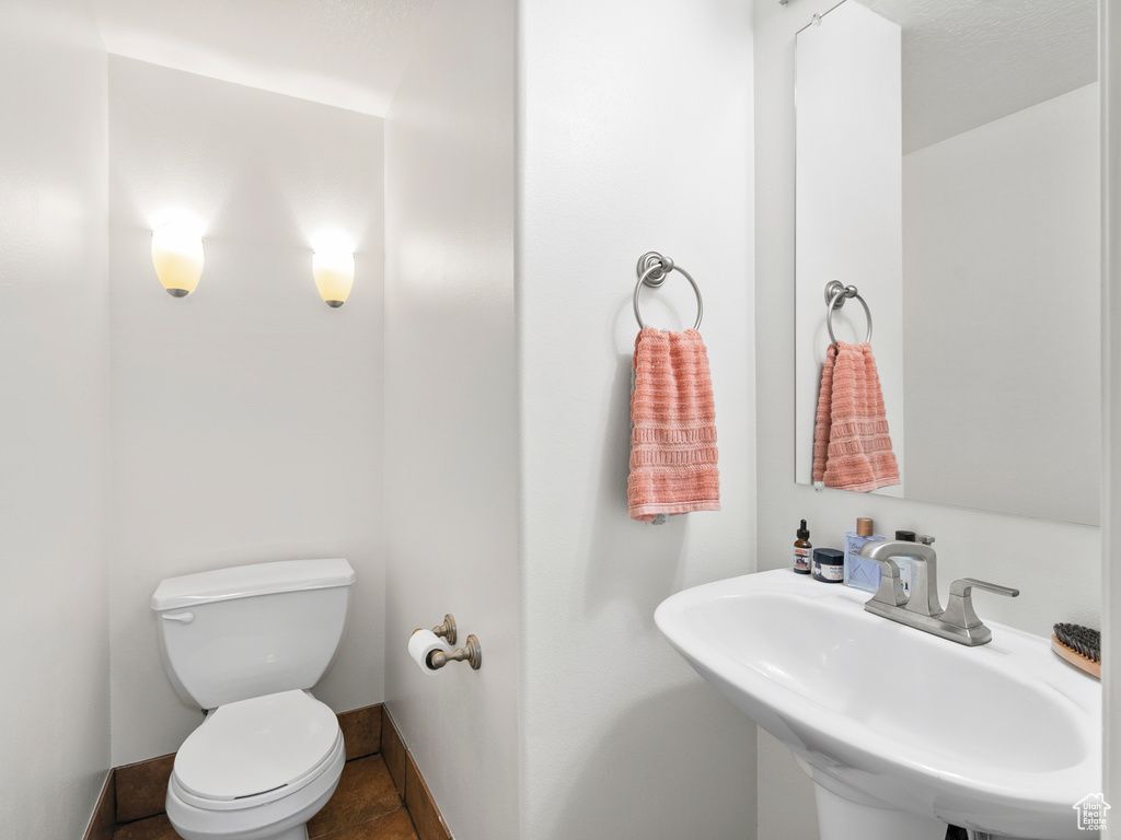 Photo 8 for MLS #2107915 at 455 W Harvest Moon Dr