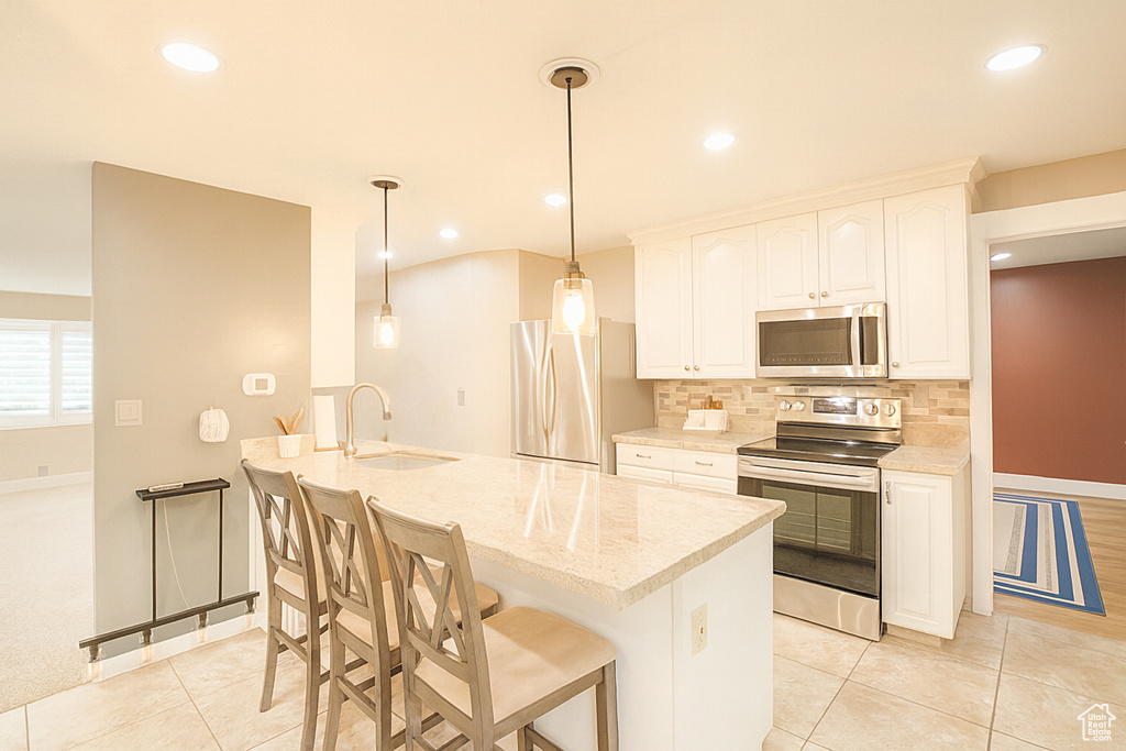 Photo 4 for MLS #2107917 at 862 E Three Fountains Dr #208