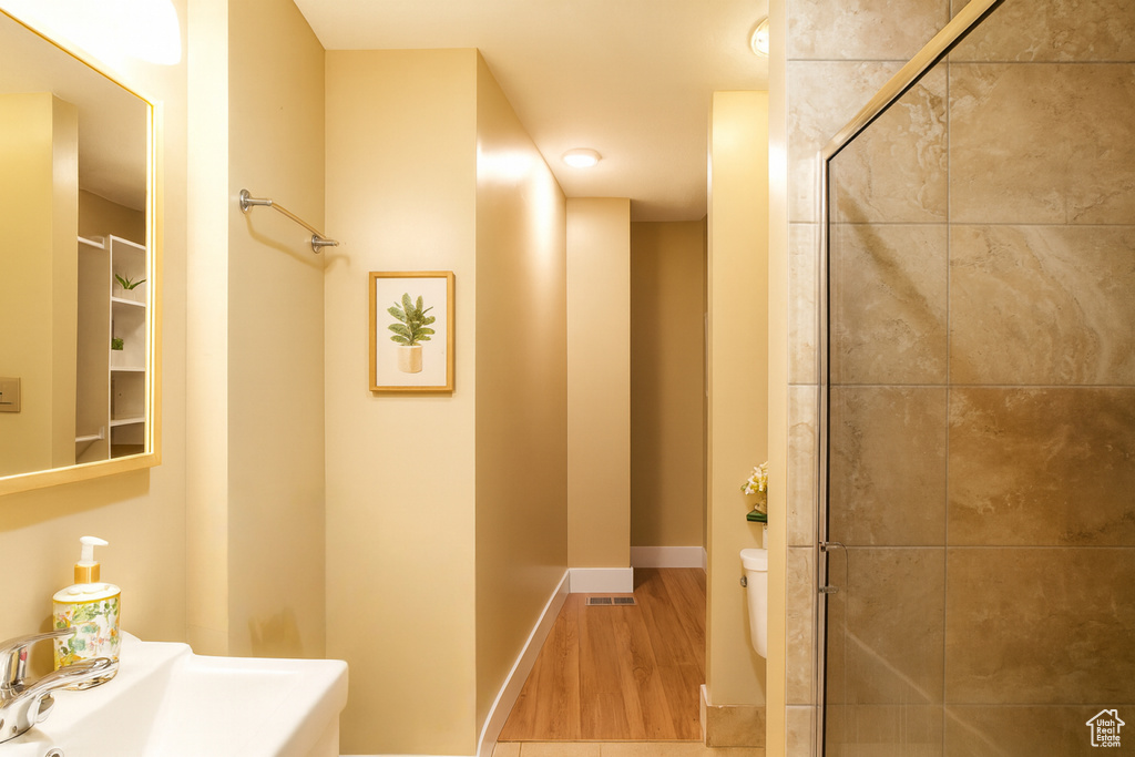 Photo 11 for MLS #2107917 at 862 E Three Fountains Dr #208