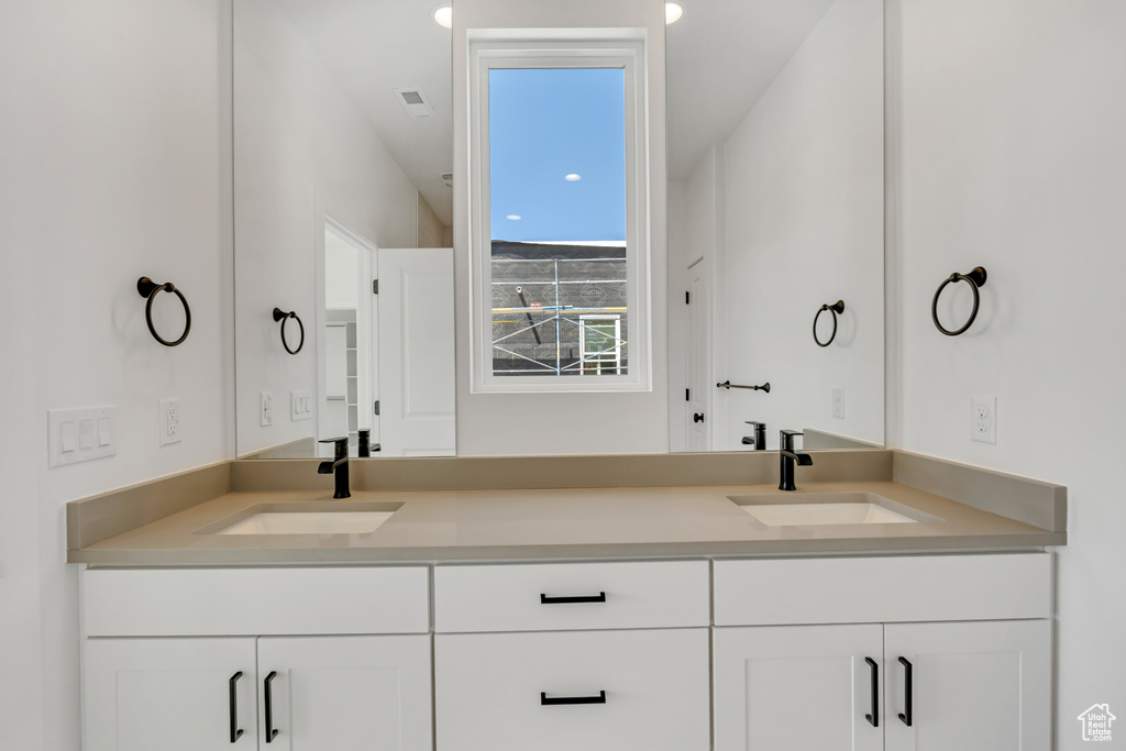 Photo 9 for MLS #2107935 at 562 N Innovator Dr #155