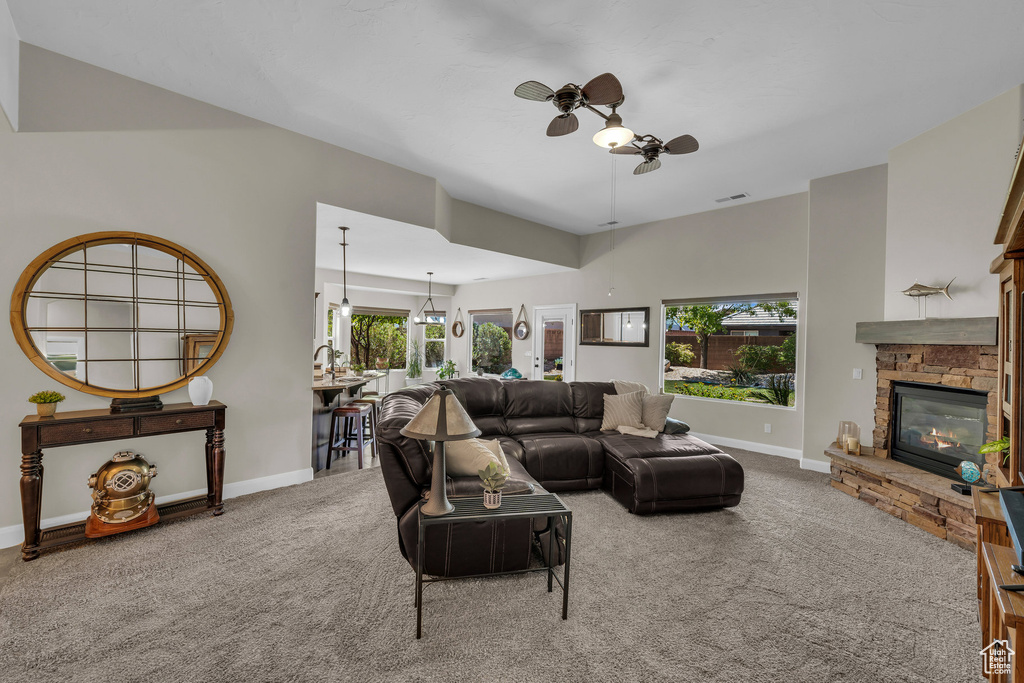 Photo 3 for MLS #2107953 at 2526 S Gritton St