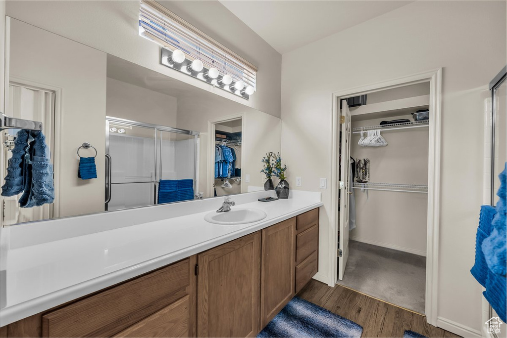 Photo 9 for MLS #2107956 at 1801 W Red River Dr