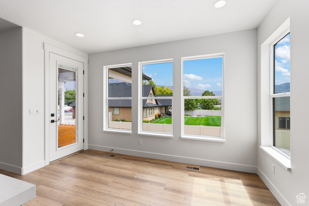 3288 N 2500 W Farr West, UT 84404