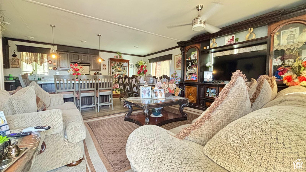 Photo 3 for MLS #2107971 at 197 Darlington