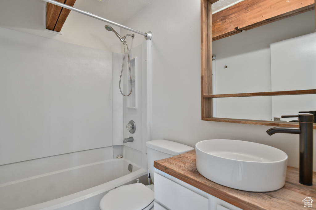 Photo 17 for MLS #2107975 at 4553 Balsam Dr