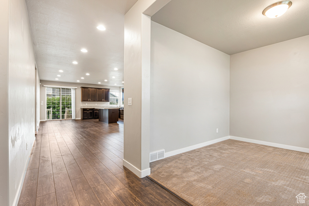 Photo 5 for MLS #2107990 at 887 E 1800 North