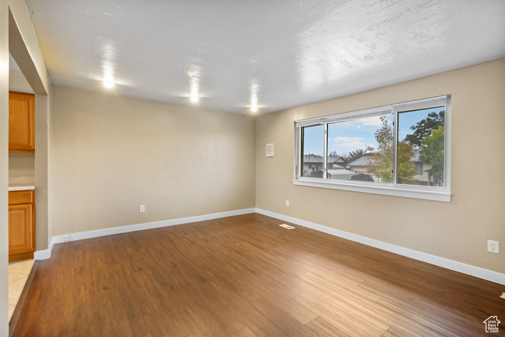 Photo 7 for MLS #2107992 at 6622 S Georgia Dr