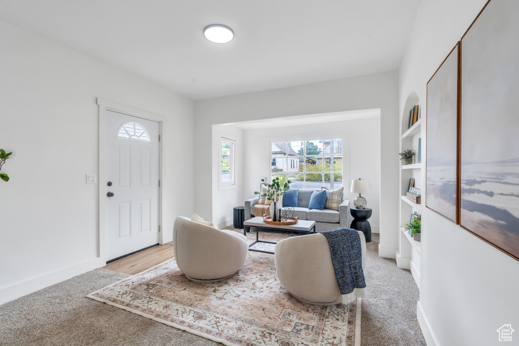 Photo 3 for MLS #2107993 at 653 E Hollywood Ave