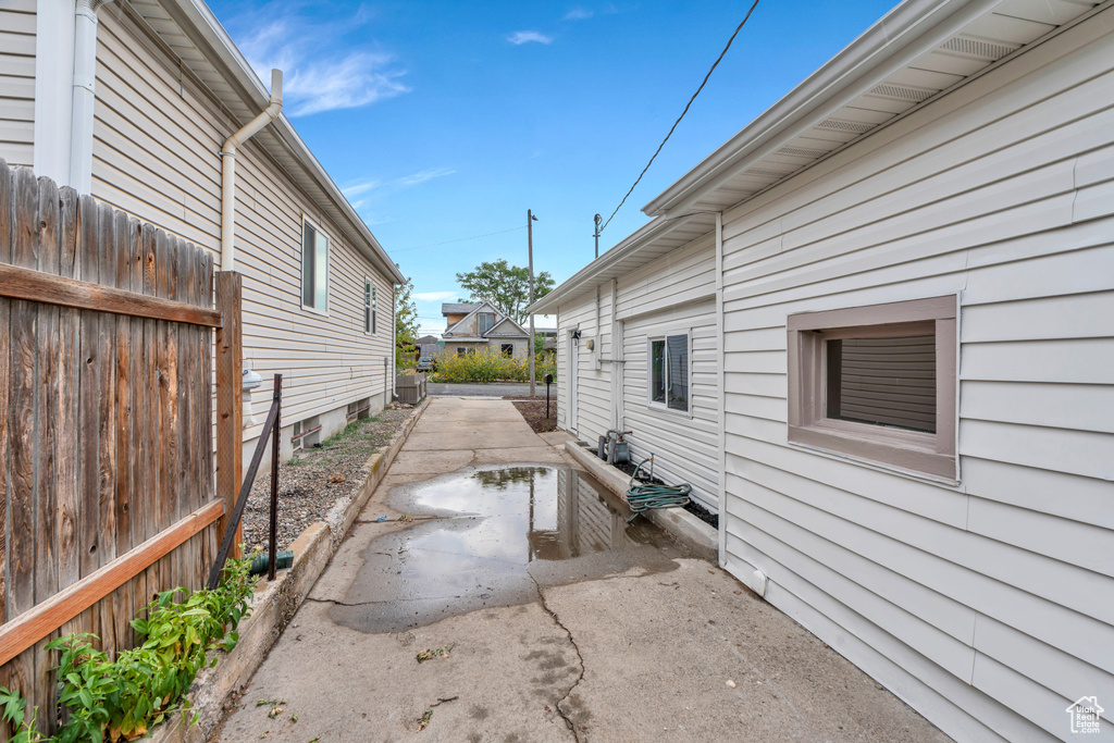 Photo 18 for MLS #2107993 at 653 E Hollywood Ave