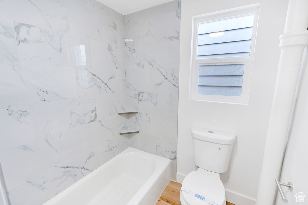 Photo 13 for MLS #2107993 at 653 E Hollywood Ave